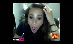 Hottie reacting to a big cock on cam