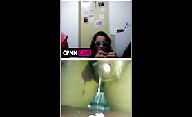 Cumshot on webcam for girls