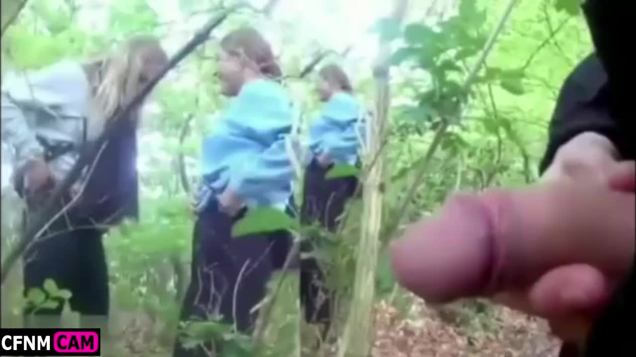 Another dickflash girls at outdoor concert - Videos - CFNM Toob